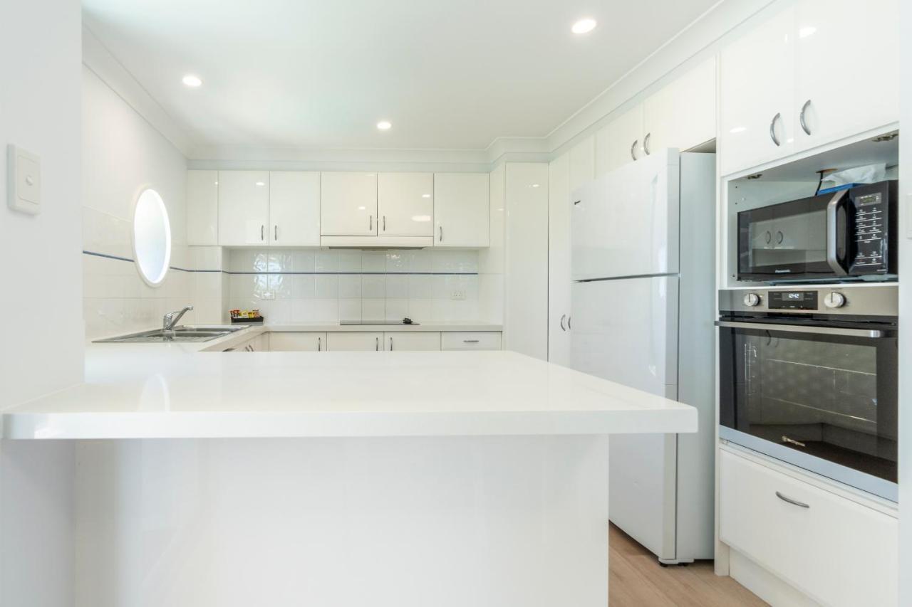 Sails Apartments Forster Exterior photo